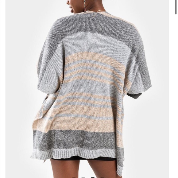 Striped Ribbed Kimono - Picture 2 of 4